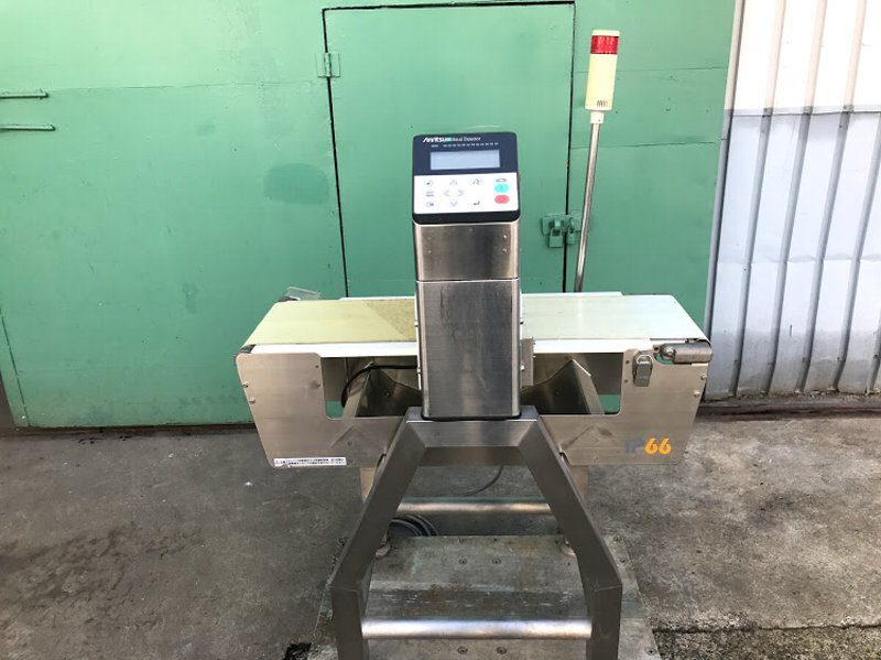 アンリツ金属検出機 写真001